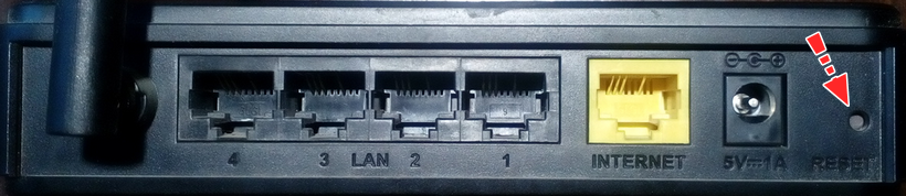 Кнопка сброса D-Link Dir-300