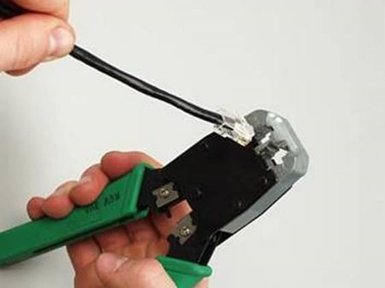 обжим интернет кабеля