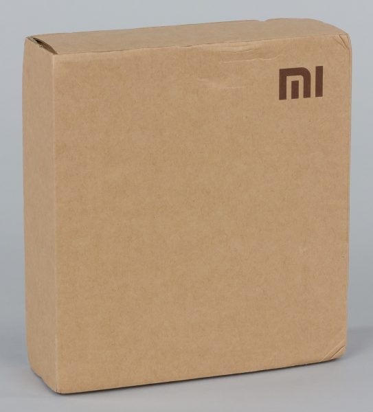 Упаковка Xiaomi Mi Mini WiFi в виде посылки