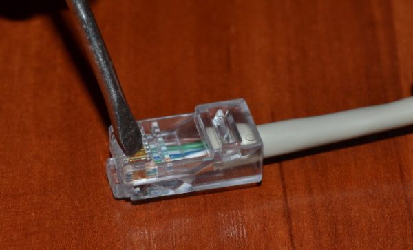 Опрессовка контактов коннектора