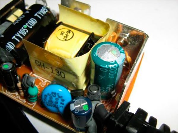 Неисправный блок питания