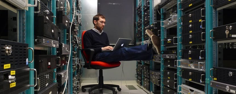 Сисадмин - Системный администратор и администратор сервера: Содержание