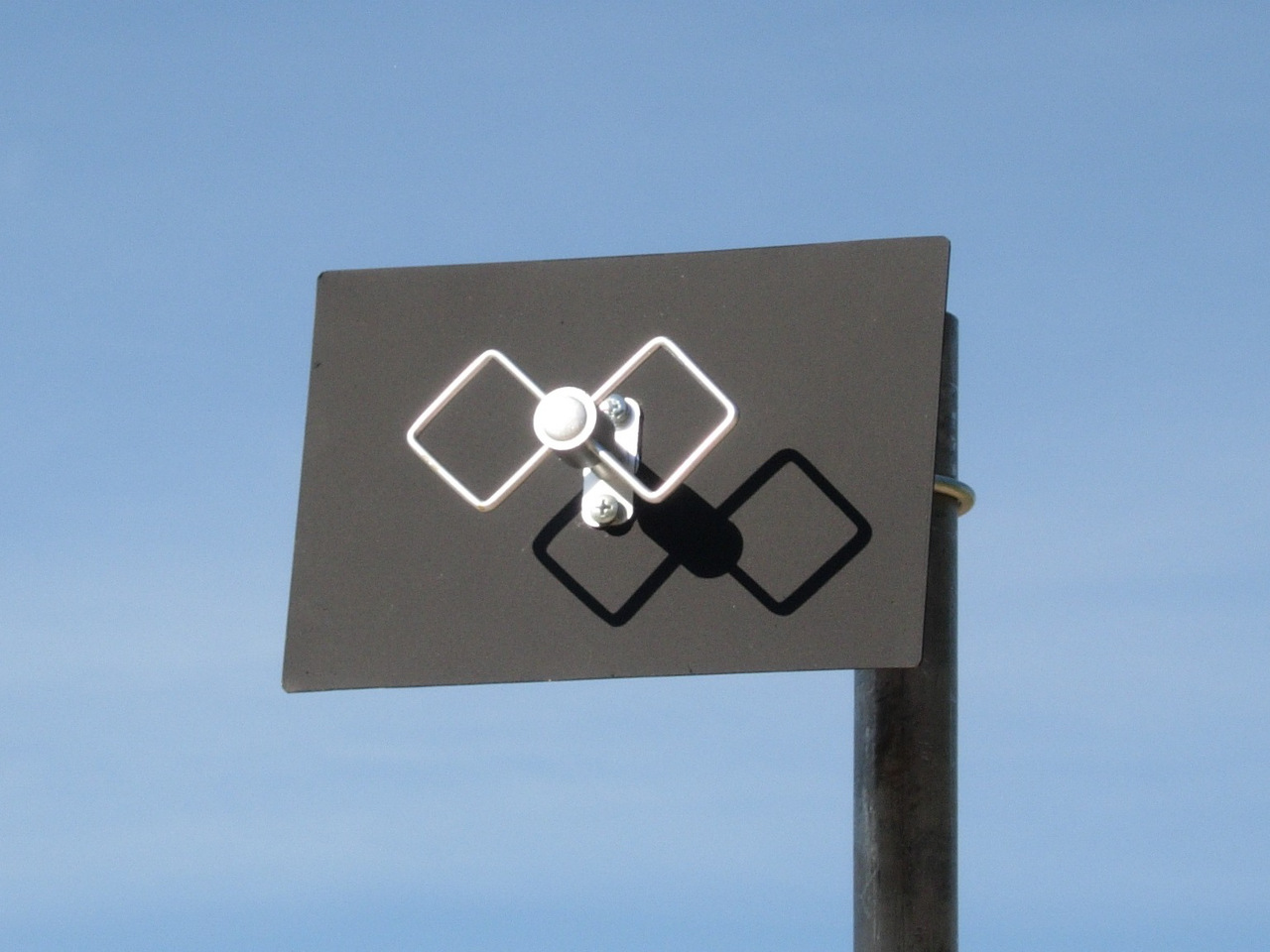 Антенна Харченко, установленная на столбе