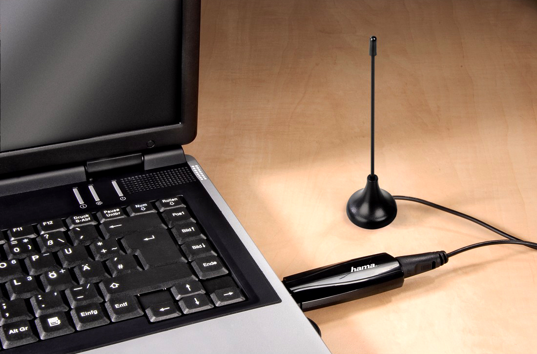 Миниатюрная усиливающая антенна подключена к модему