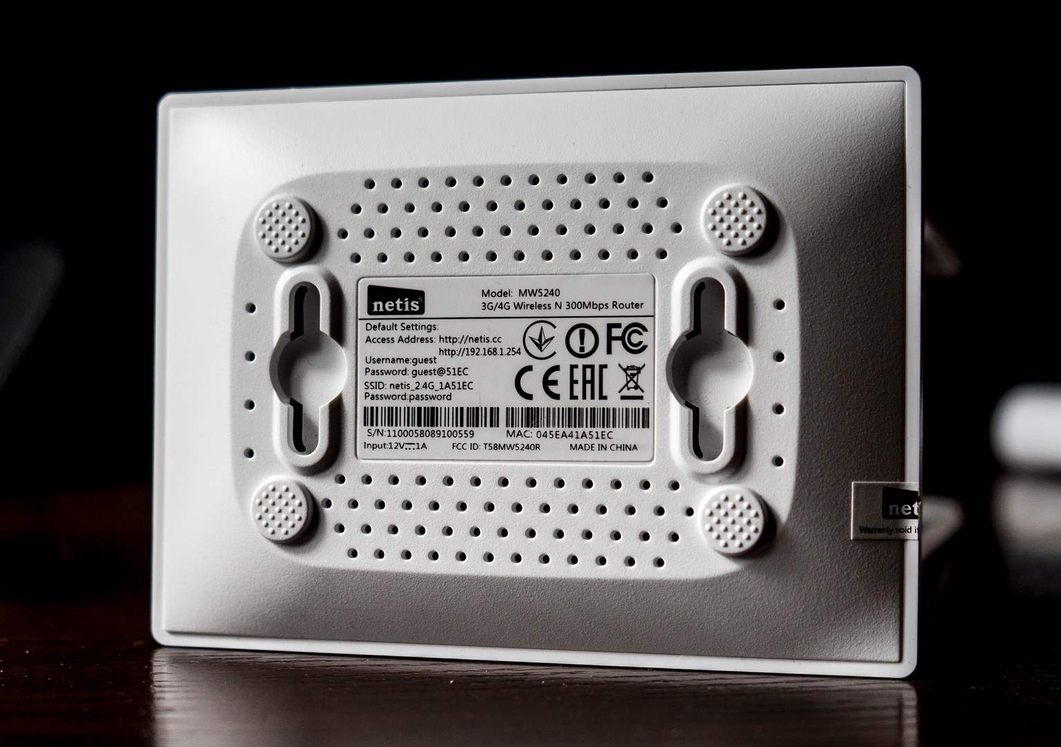 MW5240 Наклейка на дне