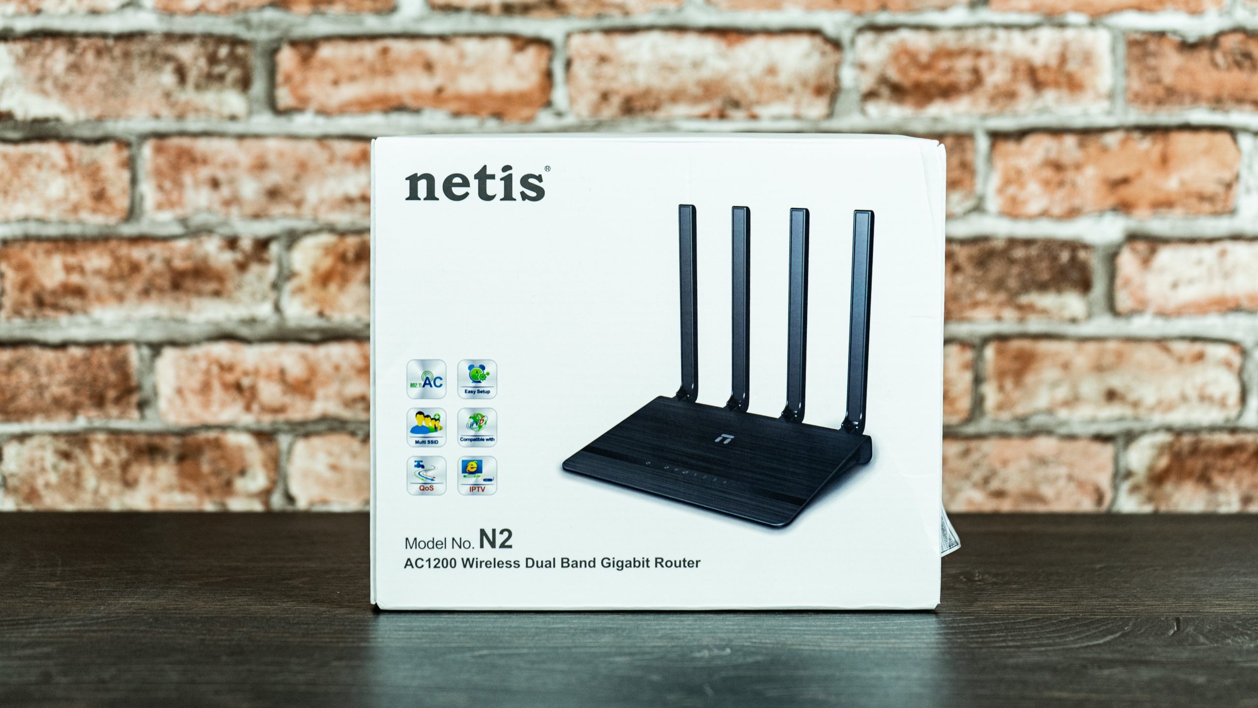 Netis N2 - Коробка спереди