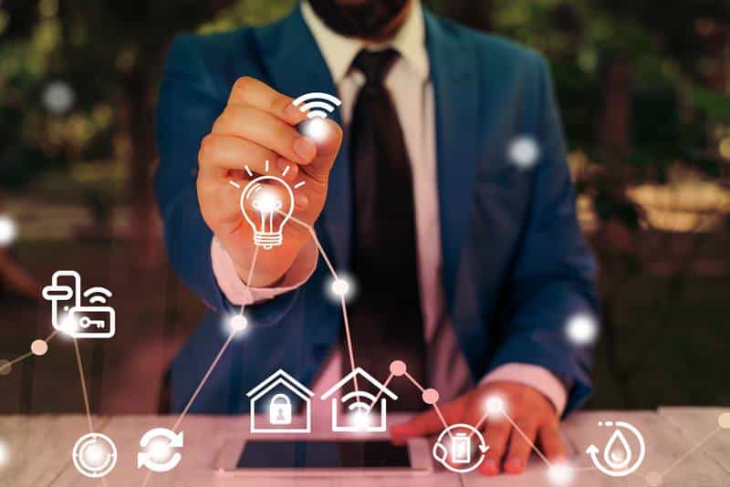 Сегодня дома полностью заполнены электронными устройствами с подключением к Wi-Fi.