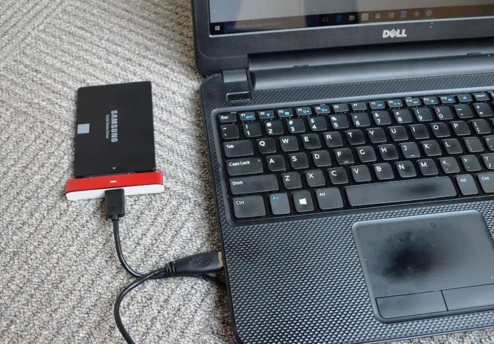 Перенос данных на внешнее запоминающее устройство