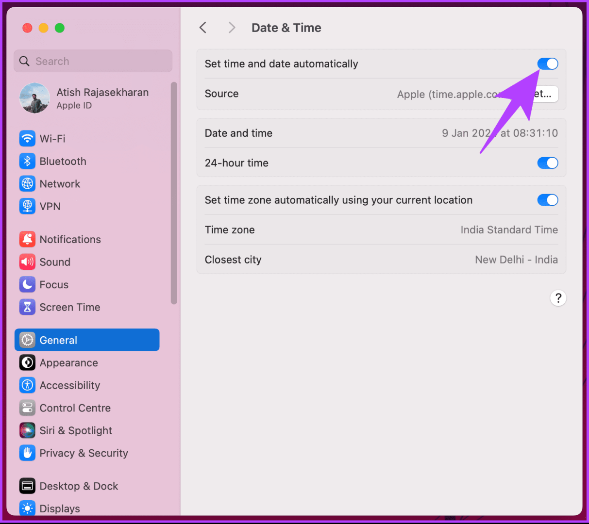 Включите «Установить время и дату автоматически»