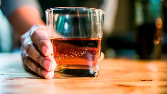 Алкоголь - страшная вредная привычка у взрослых