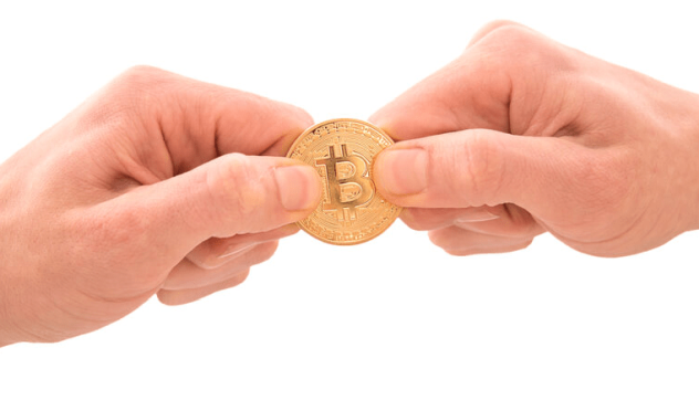 Пространственный арбитраж на примере биткоин