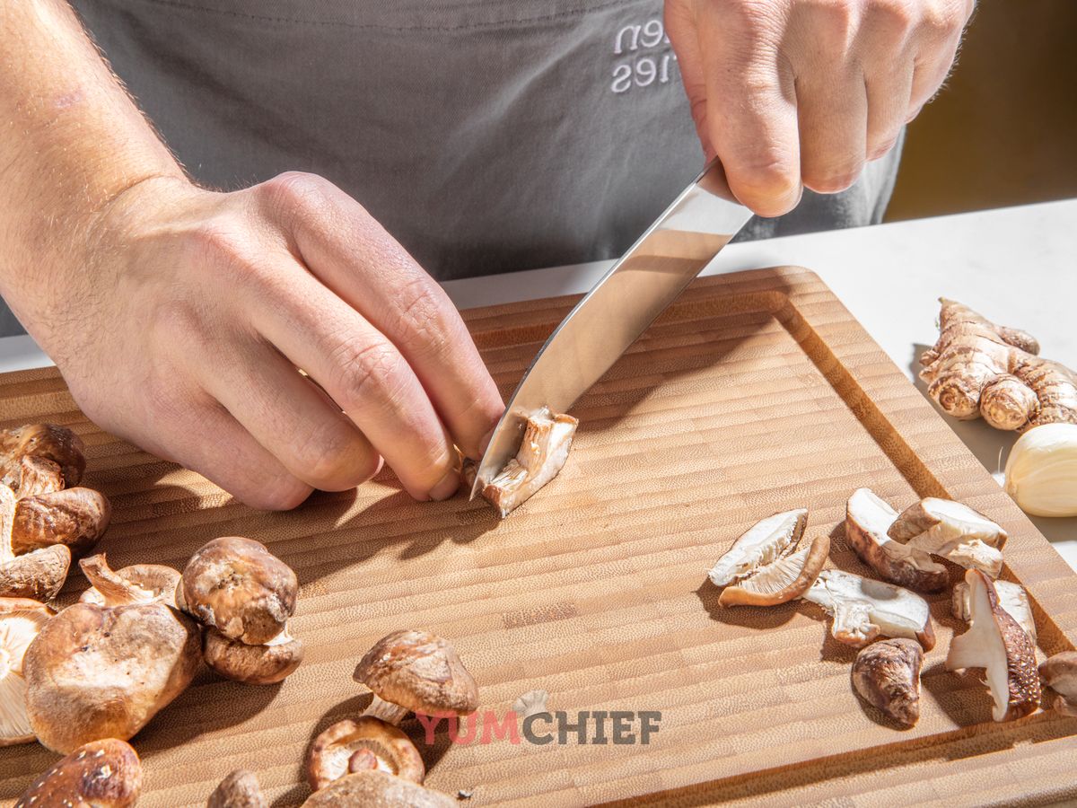 Простой куриный суп удон: фото 1 шага в рецепте