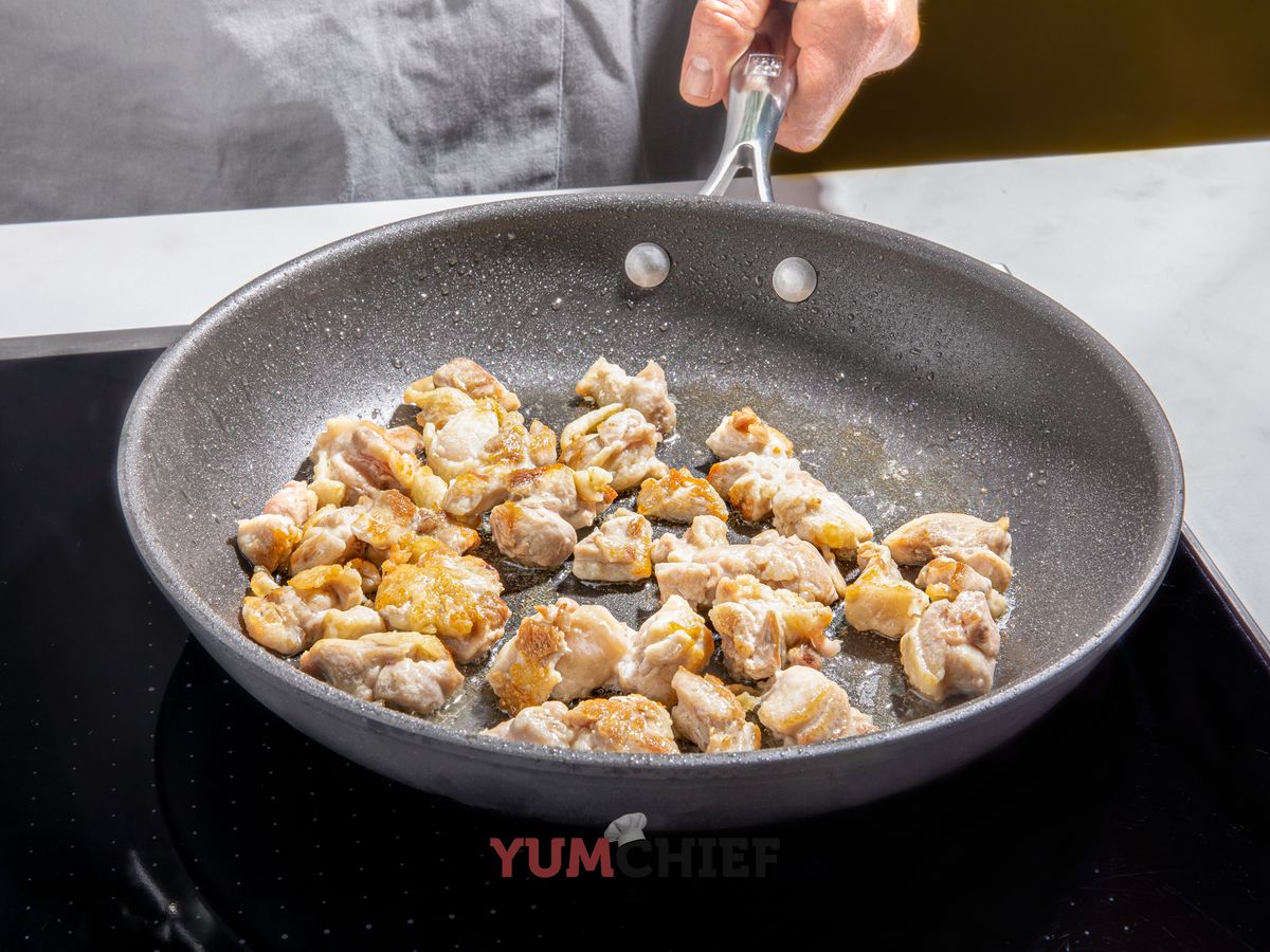 Простой куриный суп удон: фото 2 шага в рецепте