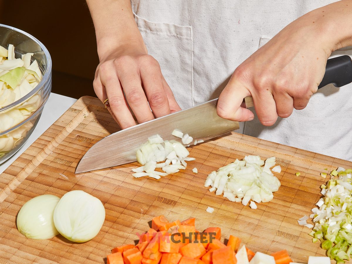 Kohlsuppe (немецкий капустный суп): фото 1 шага в рецепте