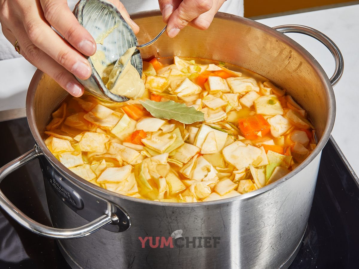 Kohlsuppe (немецкий капустный суп): фото 2 шага в рецепте