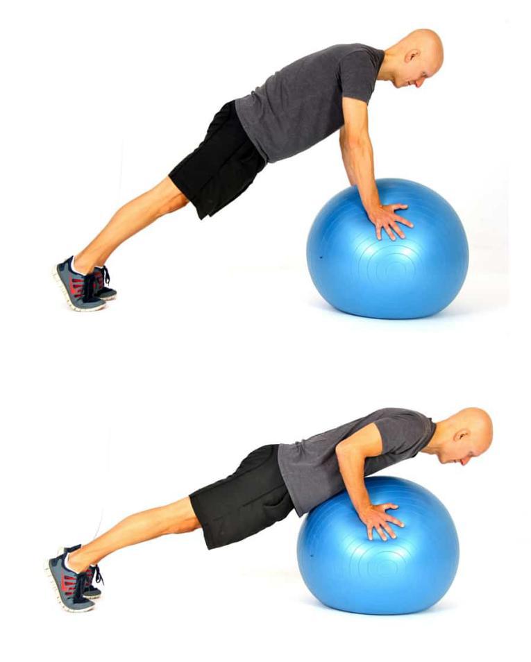 Веселые отжимания на фитболе